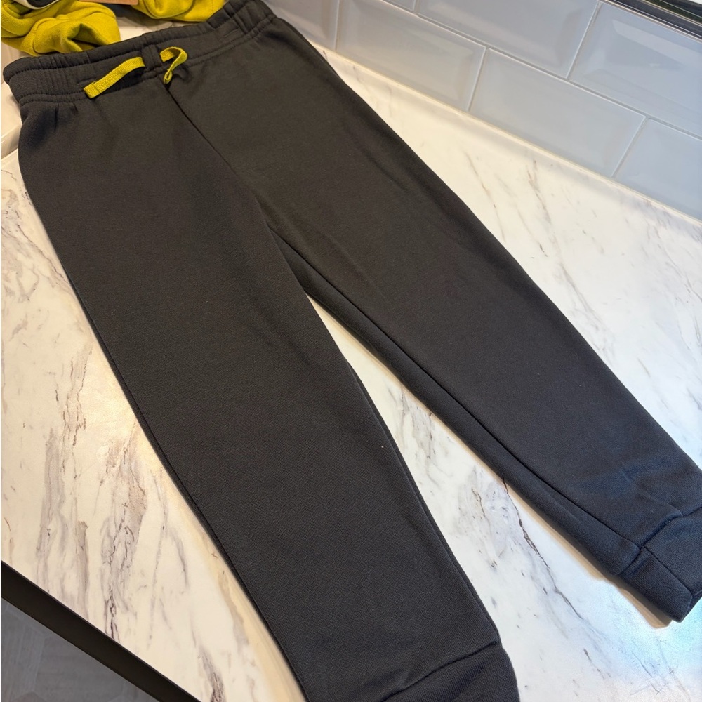 Colorblock Sweatshirt and Pants Set‎ - Picture 3 of 5